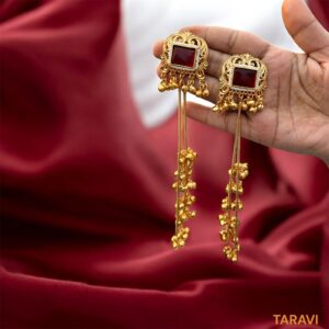 Roopsi latkan earrings (Red)