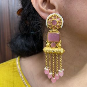 Lashkara Earring (Peach)