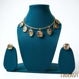Antique Hasli Necklace( Hasli / Necklace / Multi )