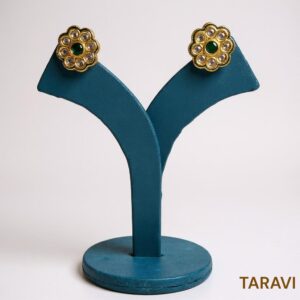 Sunehri Phool kundan Tops ( kundan / Green / stud / Tops/ small )