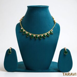 Mother of Pearl Hasli necklace (Green / Hasli /necklace