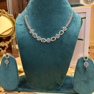 Saavi Ad Necklace ( Green / Silver )