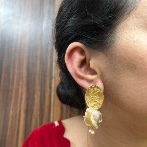 Ocean Pearl Antique Earrings ( Antique / White / Cream / Golden )