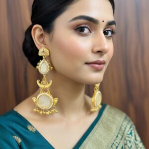 Heena Chand Jhumka ( Cream / Offwhite / Ivory )