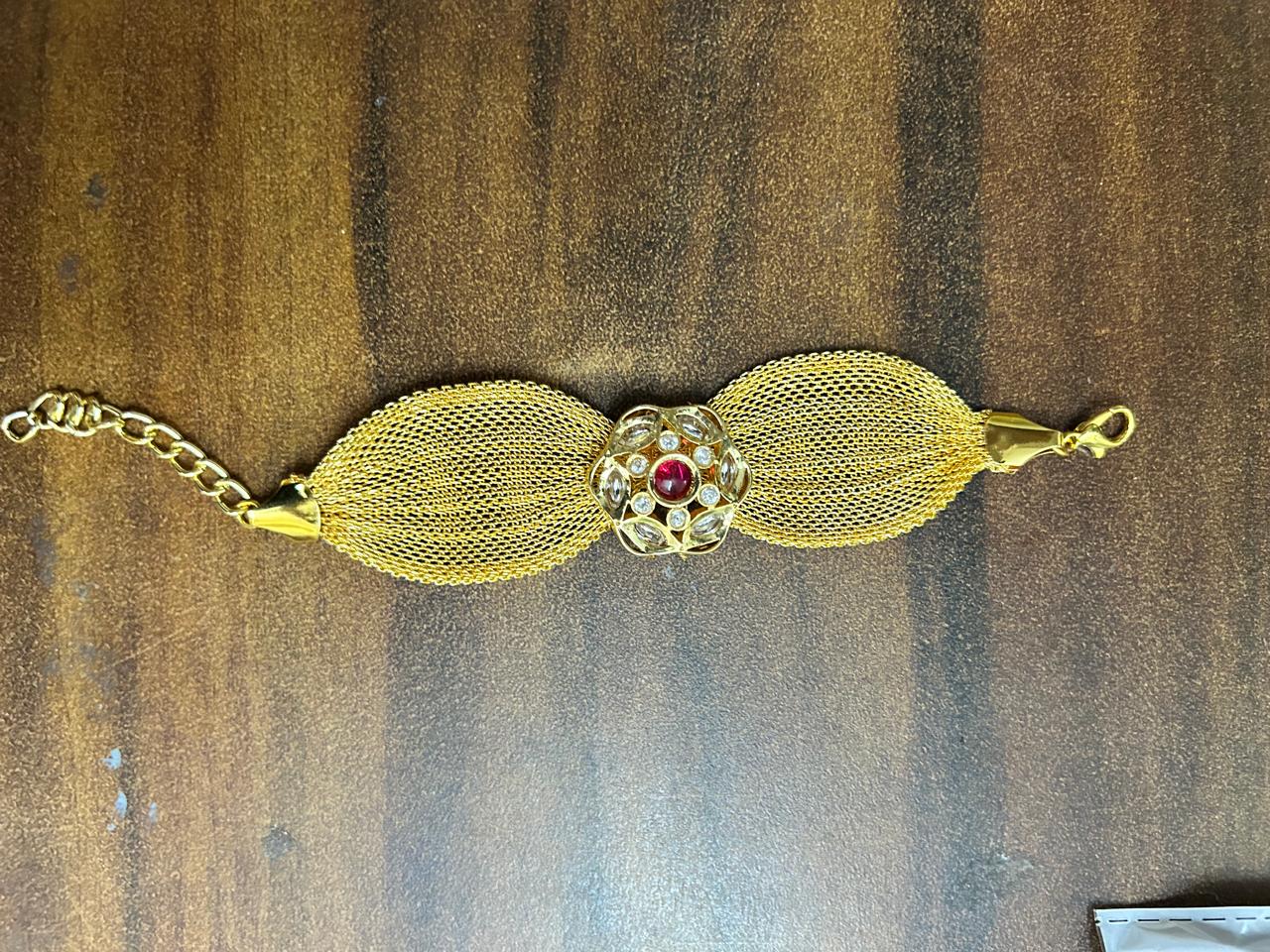 Sona Kundan Bracelet (Red/Golden) - Image 2