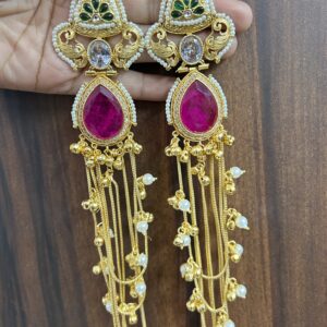 Kalyani Earrings rani color & pink / margentar