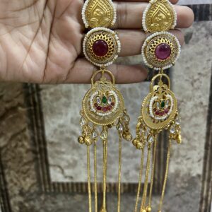 Maansi  pink Latkan Jhumka ( red/ Golden )