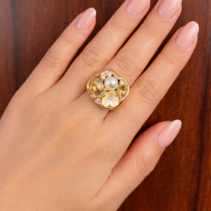 Diva Cocktail Ring (golden / pearl/ rings)