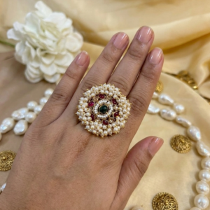 Nutan pearl ring (Golden | Multi)