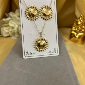Sunora anti tarnish pendent set