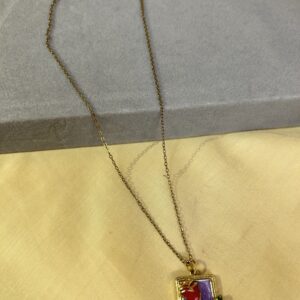Devol anti tarnish pendent